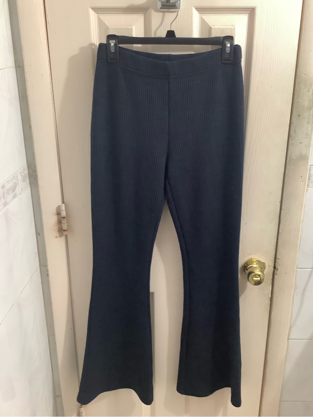 American Eagle Outfitters Navy Ribbed Knit Flare Pants Size Medium